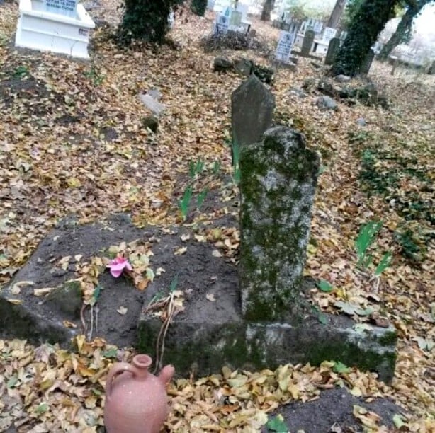 Foto - Bir ili tedirgin eden iddia: Ayrı yerlere gömülen anne ve bebeğinin mezarları yeniden birleşti