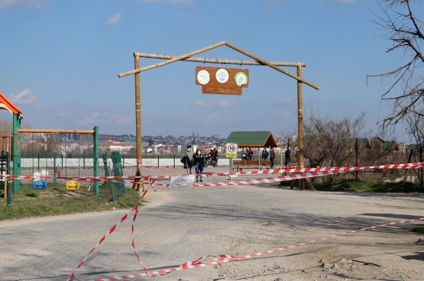 Bir ilimizde dikkat çeken görüntü! Kapatıldı