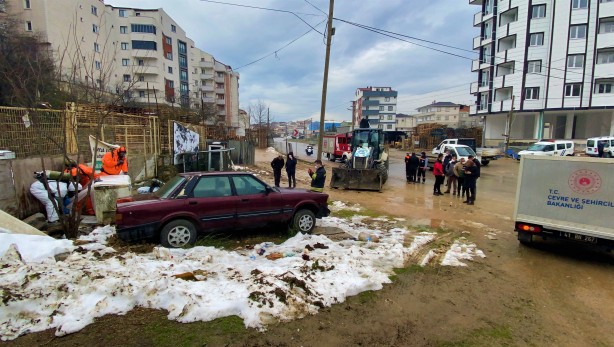 Foto - Bir ilimizde kimyasal madde paniği! Ekipler alarma geçti