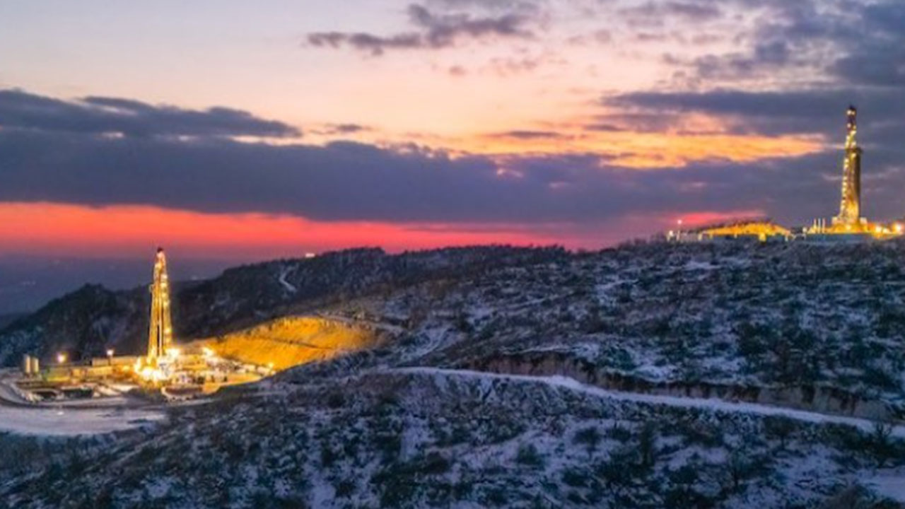 Bir ilimizde petrol sesleri yükseldi! Yerin 2500 metre altına iniliyor