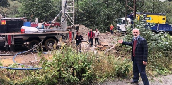 Bir ilimizde 'Ya Allah bismillah' deyip sondajı vurdular! Yerin altından fışkıracak diye herkes bekliyor