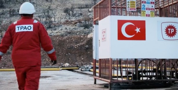 Foto - Bir ilimizden petrol fışkırıyor! Kimse bu kadarını beklemiyordu