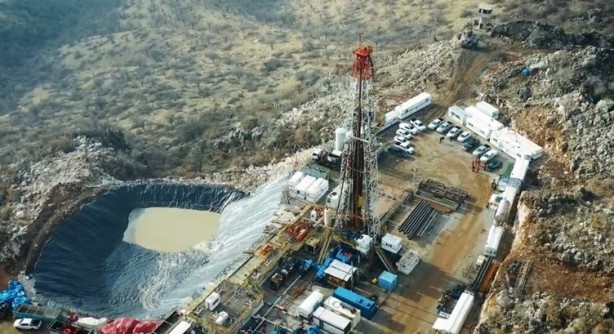 Foto - Bir ilimizden petrol fışkırıyor! Kimse bu kadarını beklemiyordu