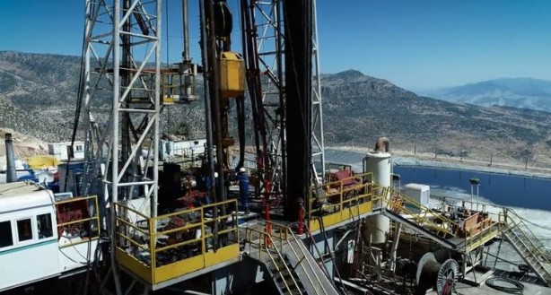 Foto - Bir ilimizden petrol fışkırıyor! Kimse bu kadarını beklemiyordu