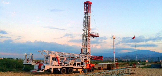 Foto - Bir ilimizin başına talih kuşu konmuş olabilir! 'Doğalgaz var' iddiaları üzerine apar topar bölgeye gidildi