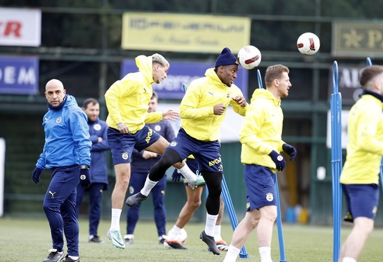 Bir ilk olabilir: Oyuna müdahale eden iki isim: Fenerbahçe'de büyük endişe! Alanya maçı öncesi...