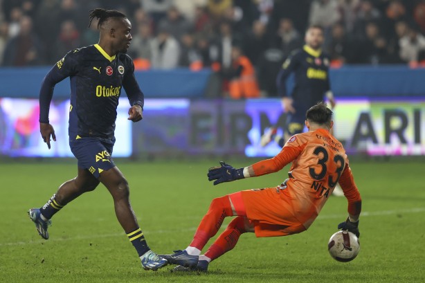 Foto - Bir ilk olabilir: Oyuna müdahale eden iki isim: Fenerbahçe'de büyük endişe! Alanya maçı öncesi...