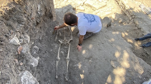 Foto - Bir ilk yaşanacak! Kazıda bulunan Troyalı kafatası yüzlendirilecek