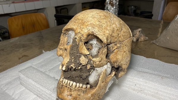 Foto - Bir ilk yaşanacak! Kazıda bulunan Troyalı kafatası yüzlendirilecek