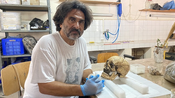 Foto - Bir ilk yaşanacak! Kazıda bulunan Troyalı kafatası yüzlendirilecek