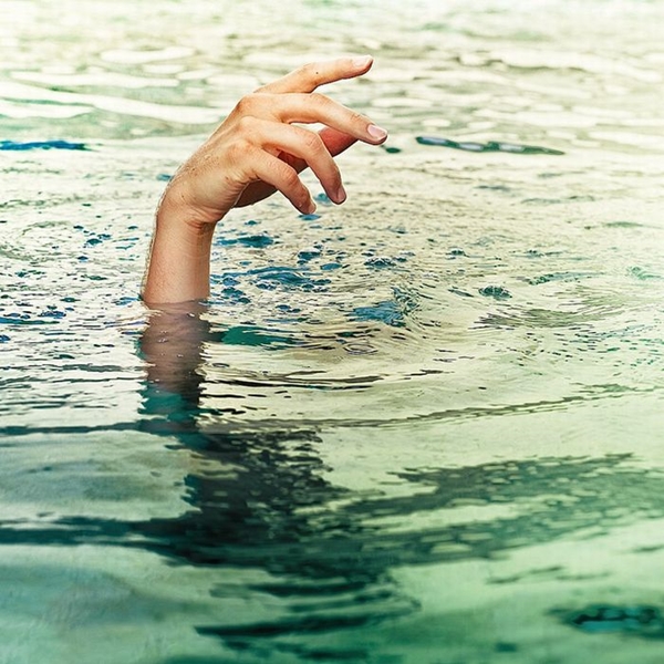 Foto - Bir insan gerçekte nasıl boğulur?