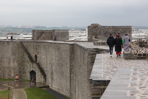 Foto - Bir kare fotoğraf için canlarını böyle tehlikeye atıyorlar