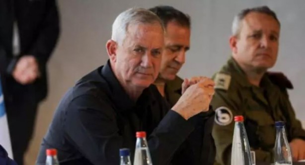 Foto - Bir katil gidiyor başka bir katil geliyor! Anketlerde önde