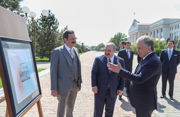 Foto - Bir lider daha TOGG'u teslim aldı... Cumhurbaşkanı Erdoğan'dan "hayırlı olsun" mesajı