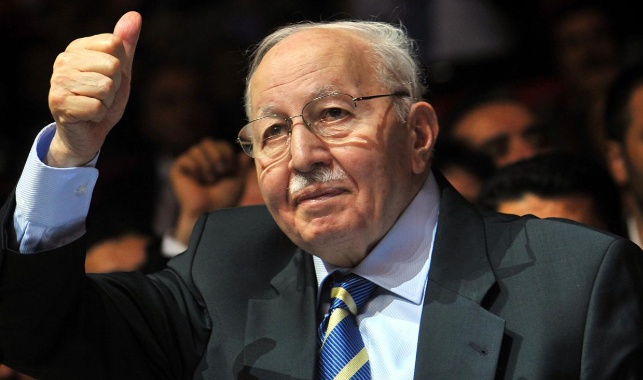 Foto - Bir o Erbakan’a bak, bir bu Erbakan’a bak! Oğlu babasını anlayamamış ki, millet anlasın. Ne acı!