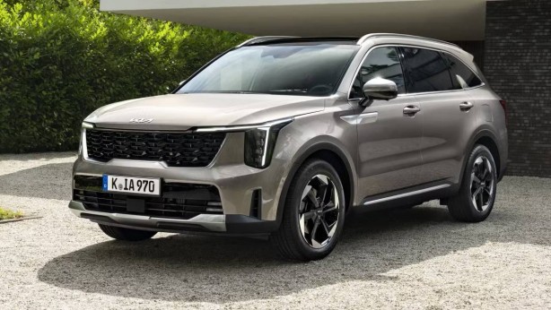 Foto - Bir otomobilden daha fazlası! Kia’nın efsane modeli yenilenen yüzüyle Türkiye’de! Konfor desen onda, teknoloji desen onda! 