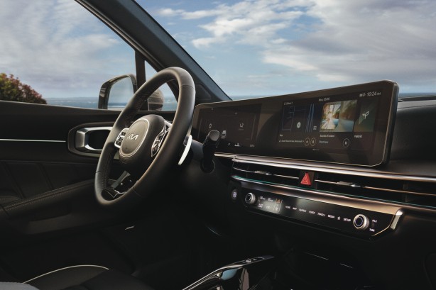 Foto - Bir otomobilden daha fazlası! Kia’nın efsane modeli yenilenen yüzüyle Türkiye’de! Konfor desen onda, teknoloji desen onda! 