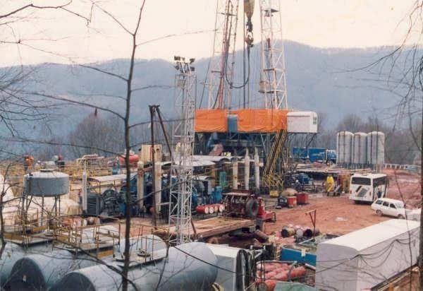 Foto - Bir petrol müjdesi daha an meselesi... İşte Alman ve Amerikalıların "yetersiz" dediği kuyu