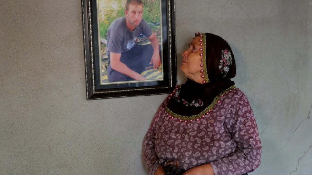 Foto - Bir saat diye çıkıp 14 senedir dönmedi! İki arkadaş sırra kadem bastı!