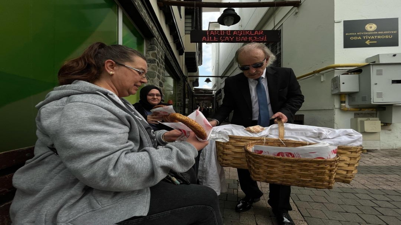 Foto - Bir şehir onu konuşuyor! 3 senedir hiç durmadı! Her gün çarşıları gezip...