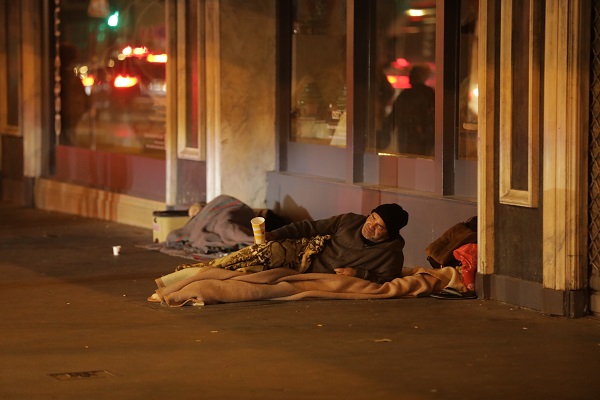 Bir senede yüzde 10 arttı! Medeni Avrupa'da insanlar sokakta yaşıyor