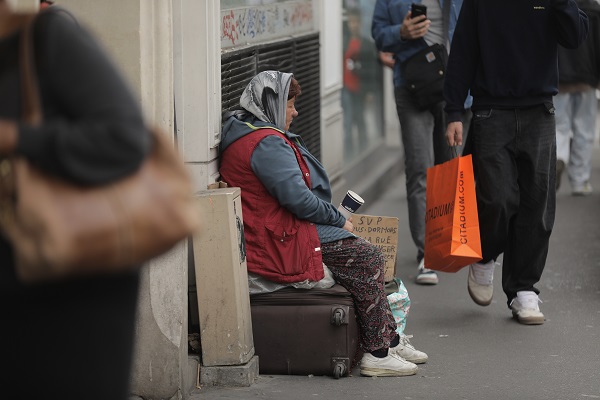 Foto - Bir senede yüzde 10 arttı! Medeni Avrupa'da insanlar sokakta yaşıyor