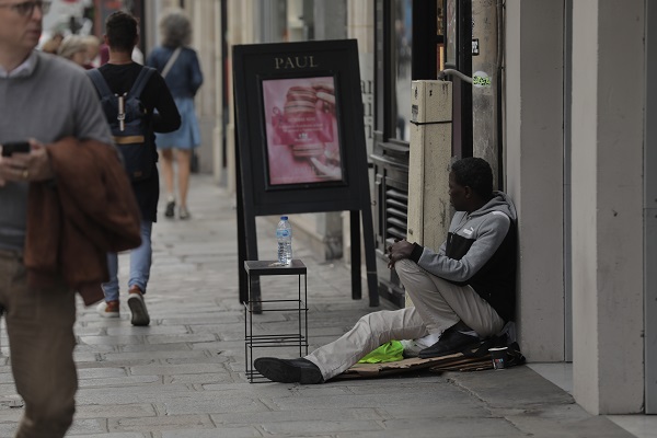 Foto - Bir senede yüzde 10 arttı! Medeni Avrupa'da insanlar sokakta yaşıyor