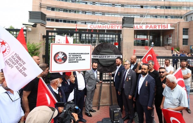 Bir siyasi parti için bundan daha büyük ayıp yok! Gaziler ve şehit aileleri CHP'nin kapısına dayandı