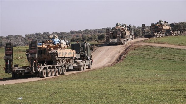 Foto - 'Bir siz eksiktiniz' dedirttiler! Namluları Türkiye'ye çevirdiler... Sınır hattımıza onlarca tank konuşlandıracaklar