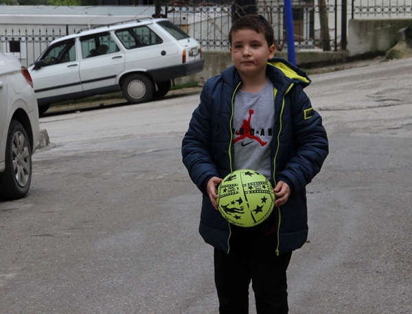 Foto - Bir sokak köpeği dehşeti daha! Yüzüne tam 60 dikiş atıldı