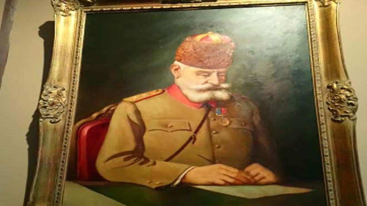 Foto - Bir subayın ihaneti! Önce şehri ve Türk askerlerini düşmana teslim etti, sonra oğlu o ülkeye büyükelçi oldu!