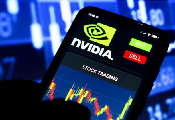 Foto - Bir tek hisse bir günde BİST100 kadar değerlendi