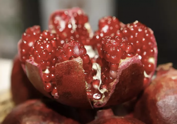 Foto - Bir tek ölüme çaresi yok! Kuran-ı Kerim'de adı birçok defa geçiyor! Bu meyve Türkiye'de pazarda, markette yerini aldı! 