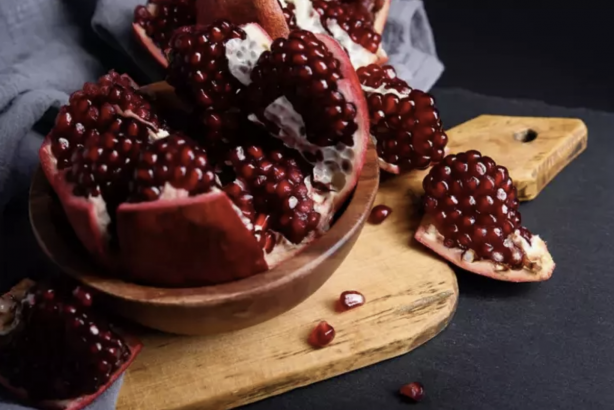 Foto - Bir tek ölüme çaresi yok! Kuran-ı Kerim'de adı birçok defa geçiyor! Bu meyve Türkiye'de pazarda, markette yerini aldı! 