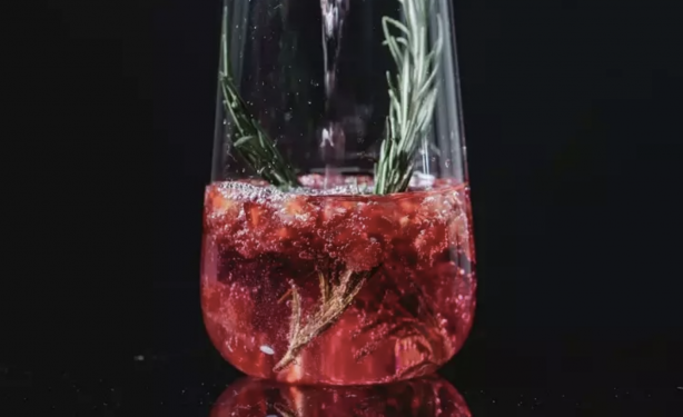 Foto - Bir tek ölüme çaresi yok! Kuran-ı Kerim'de adı birçok defa geçiyor! Bu meyve Türkiye'de pazarda, markette yerini aldı! 