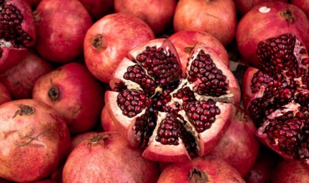 Foto - Bir tek ölüme çaresi yok! Kuran-ı Kerim'de adı birçok defa geçiyor! Bu meyve Türkiye'de pazarda, markette yerini aldı! 