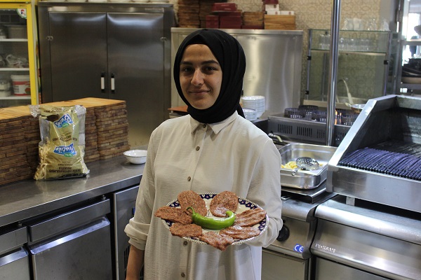 Foto - Bir türlü kıvamı tutturamıyor musunuz? İşte leziz köftenin sırrı