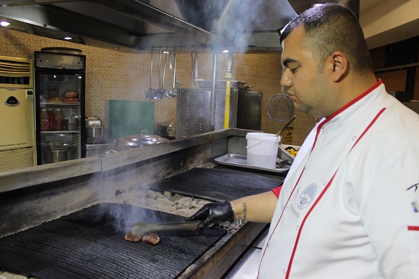 Foto - Bir türlü kıvamı tutturamıyor musunuz? İşte leziz köftenin sırrı