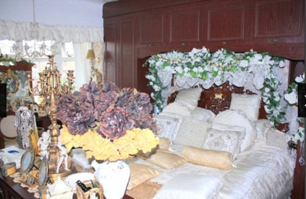 Foto - Bir türlü satılamıyor! Evin içini gören kaçıyor!