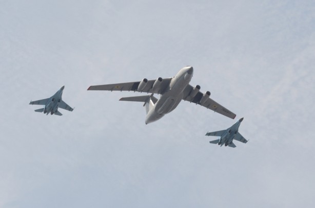 Foto - Bir ülke bağımsızlık gününü kutladı! Türk SİHA'larıyla gövde gösterisi