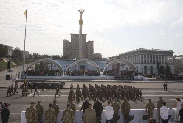 Foto - Bir ülke bağımsızlık gününü kutladı! Türk SİHA'larıyla gövde gösterisi