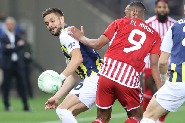 Foto - Bir ülkeden daha fazlası: Hep aynı senaryo: Bu ülkenin gurur kaynağı... Olympiakos, Sevilla, Eintracht Frankfurt... 