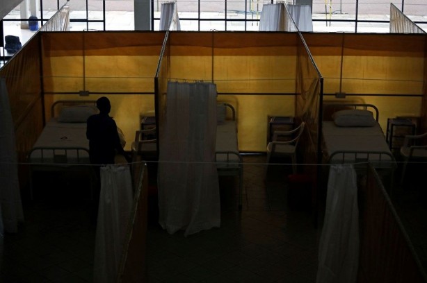 Foto - Bir ülkeyi ayağa kaldıran olay! Karantinadan toplu firar ettiler