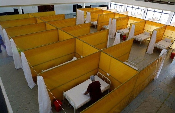 Foto - Bir ülkeyi ayağa kaldıran olay! Karantinadan toplu firar ettiler