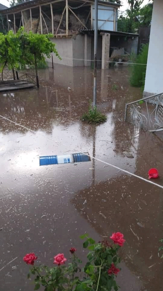 Foto - Bir ülkeyi daha sel vurdu! 1 ölü