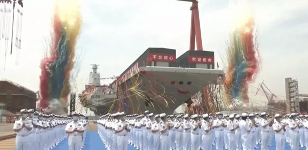 Foto - Bir ve iki derken şimdi üçüncü uçak gemisi! Denizdeki yarış ilk hangi ülkeyi yakacak?