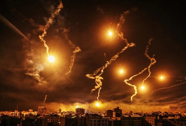 Foto - Bir yanda katliam bir yanda coştu! Dünyanın iki yüzü böyle görüntülendi