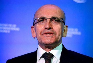 Bir zamanlar devlette israf böyle imiş! Mürted Üssü'nden jet kalkıyor.. Ve... Herkesi tedirgin eden ayrıntı!