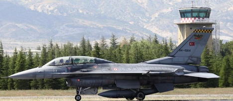 Foto - Bir zamanlar devlette israf böyle imiş! Mürted Üssü'nden jet kalkıyor.. Ve... Herkesi tedirgin eden ayrıntı!