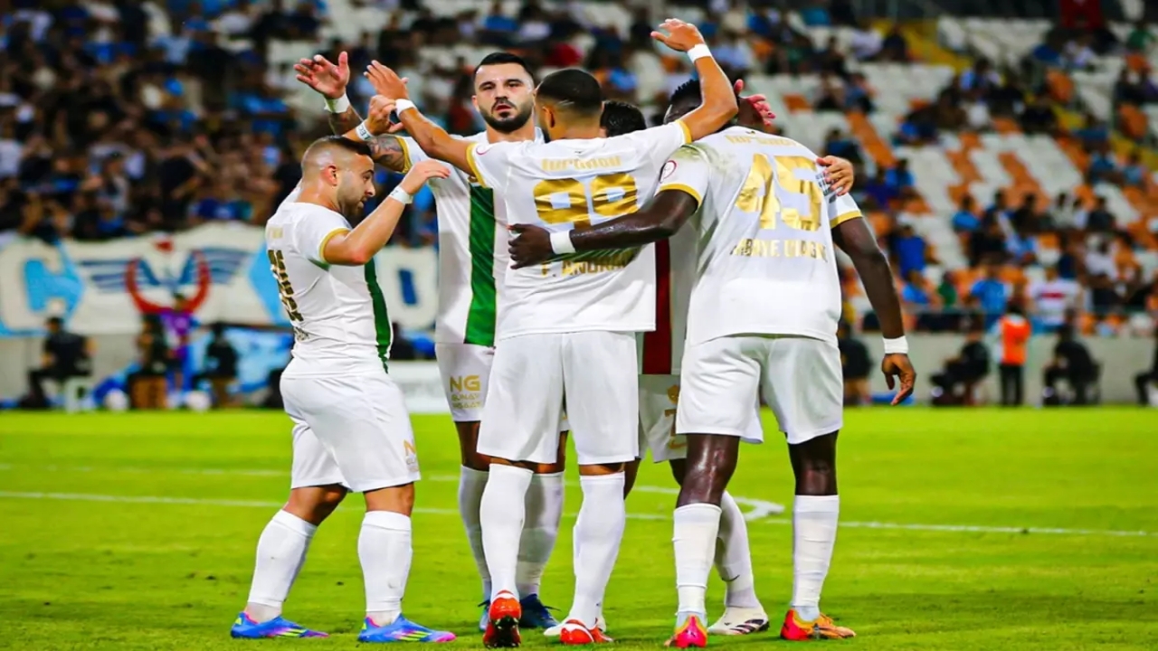 Foto - Bir zamanlar Süper Lig’i sallayan takım, Amedspor’dan 8 yedi, başkan bakın ne yaptı